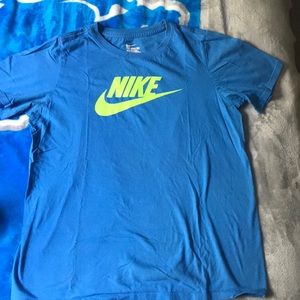 Nike Youth XL shirt